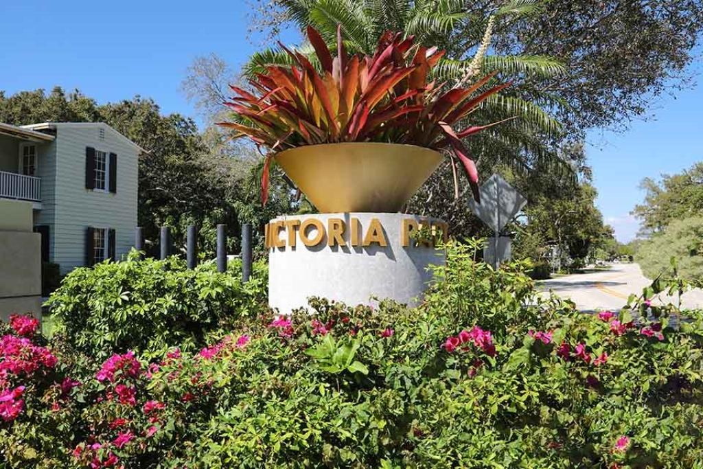 Real Estate Service in Victoria Park FL